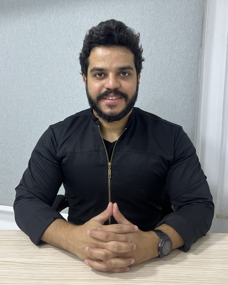 د. محمد معبد، طبيب أسنان